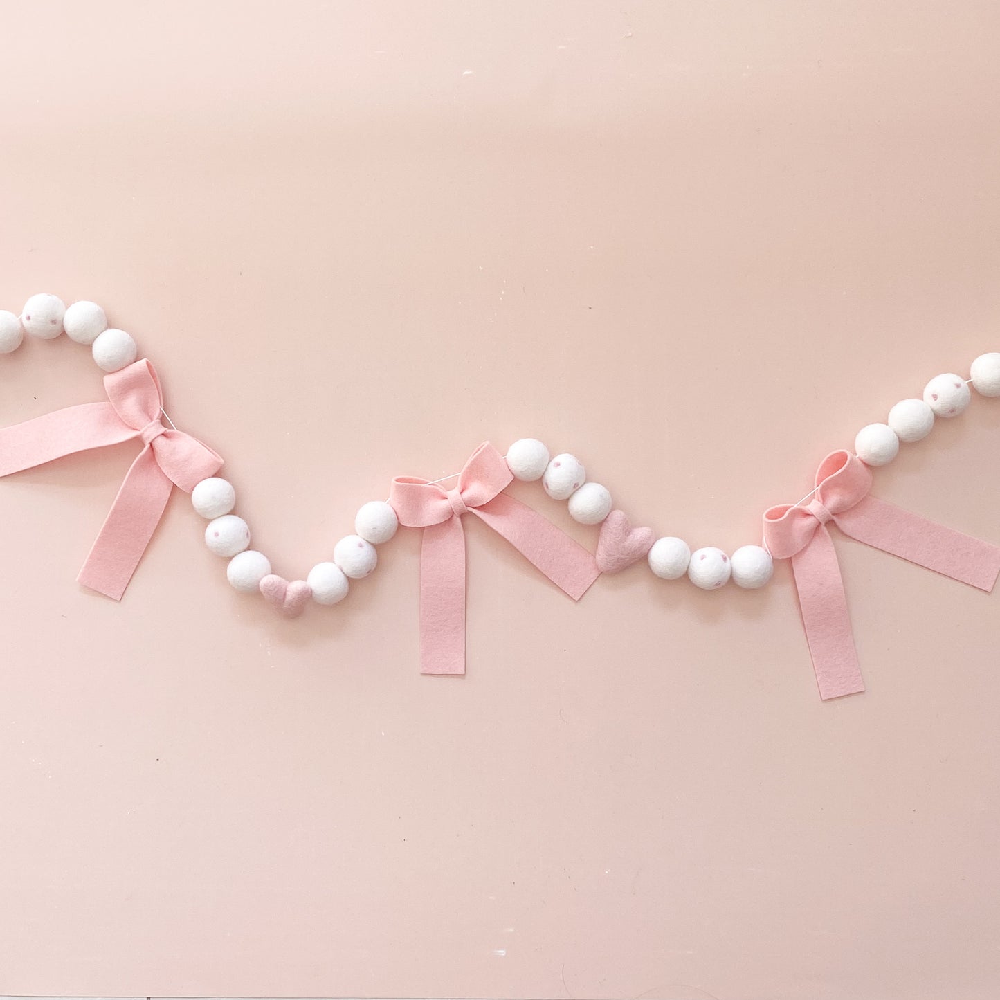 Bow and Heart Garland - Pink