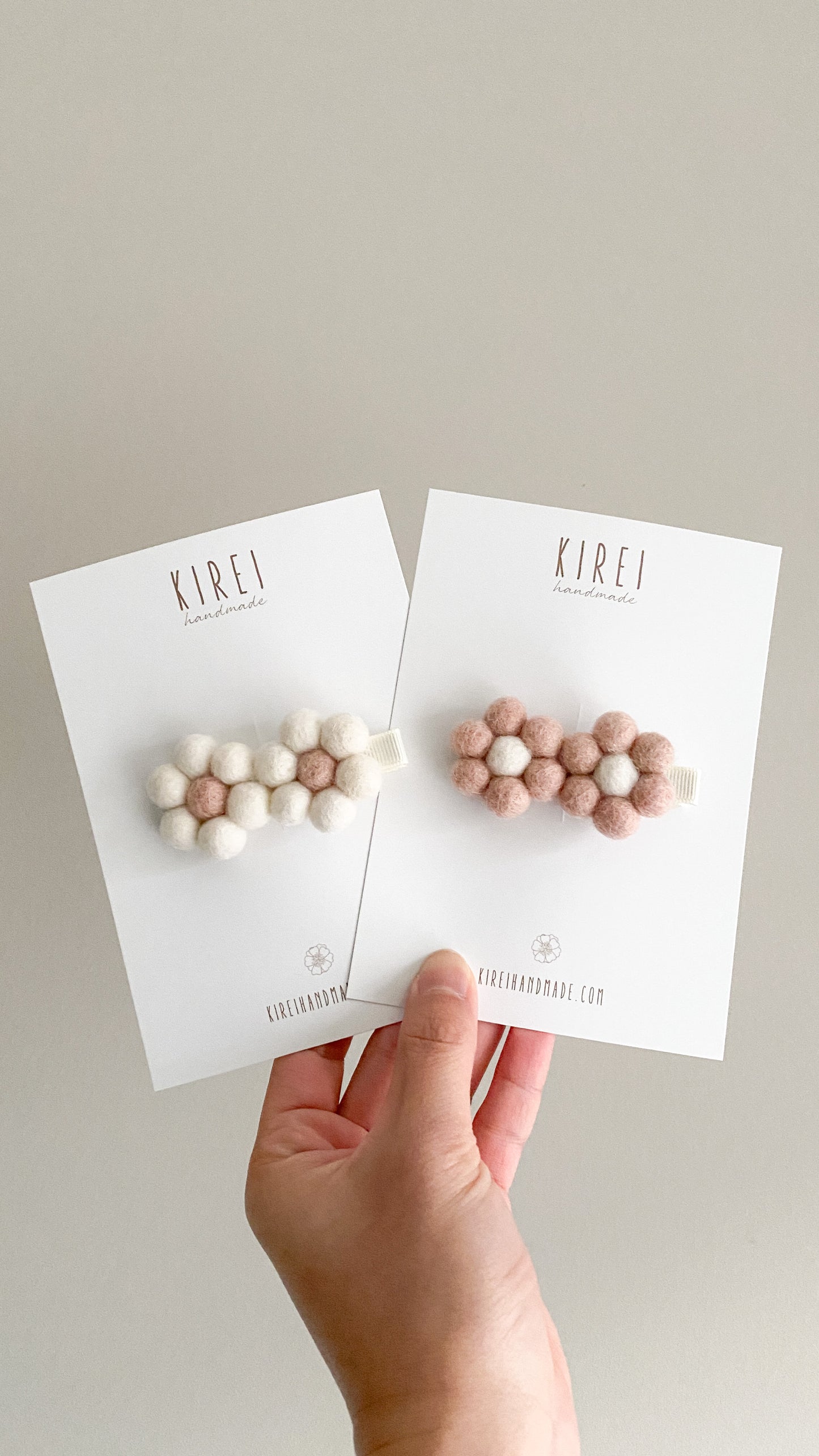 Pompom Daisy Bar Clip - Ballet Pink