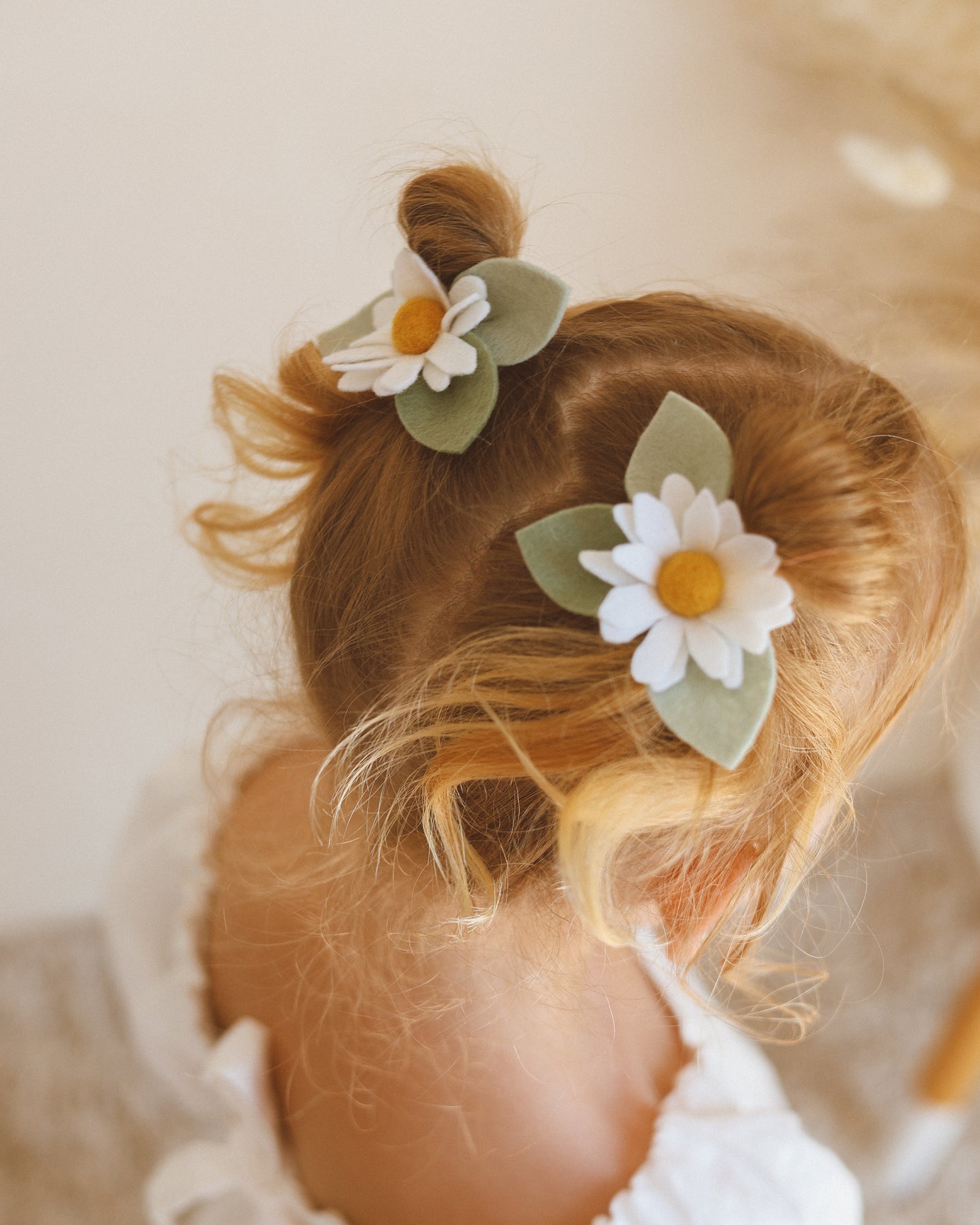 Daisy Hair Clips (set of 2) - White