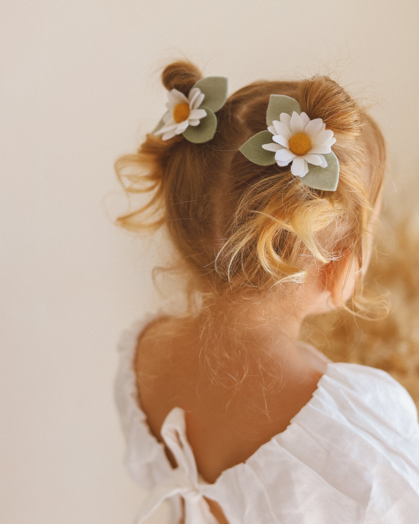 Daisy Hair Clips (set of 2) - White