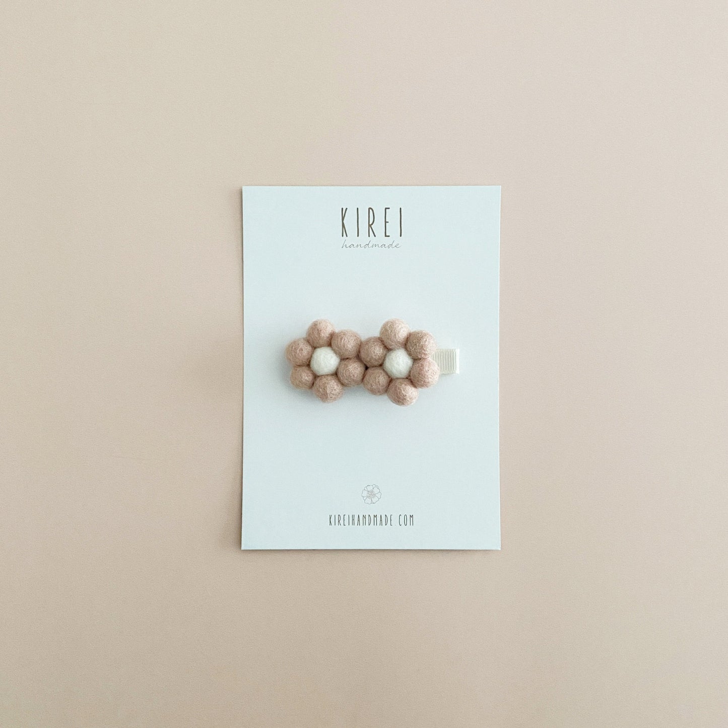 Pompom Daisy Bar Clip - Ballet Pink