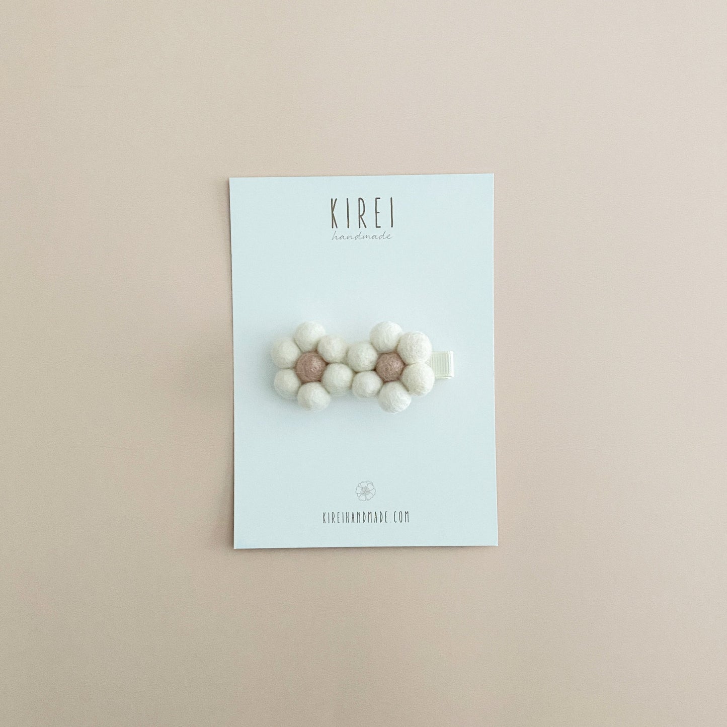Pompom Daisy Bar Clip - Marshmallow