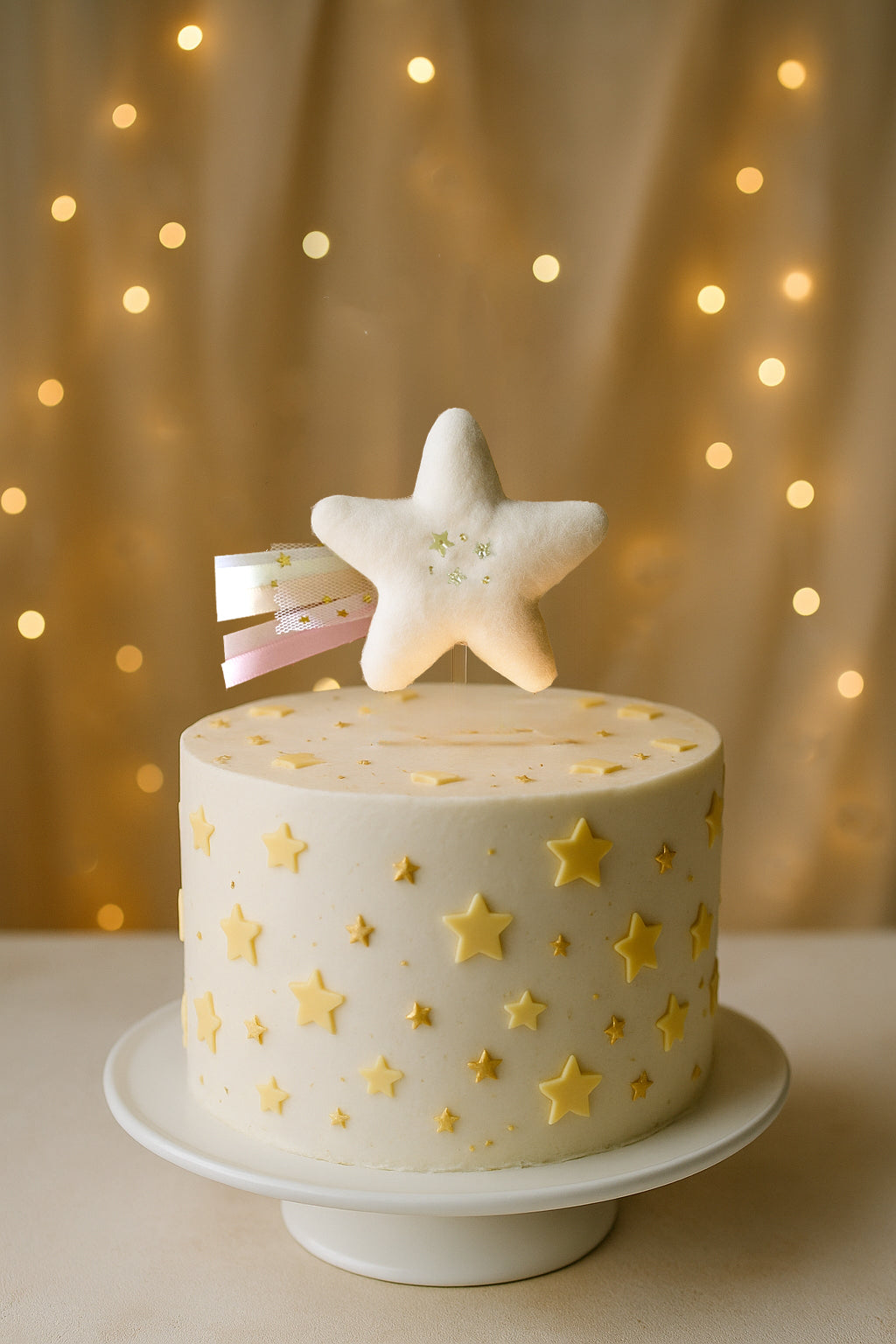 Cake with star cake topper decoration