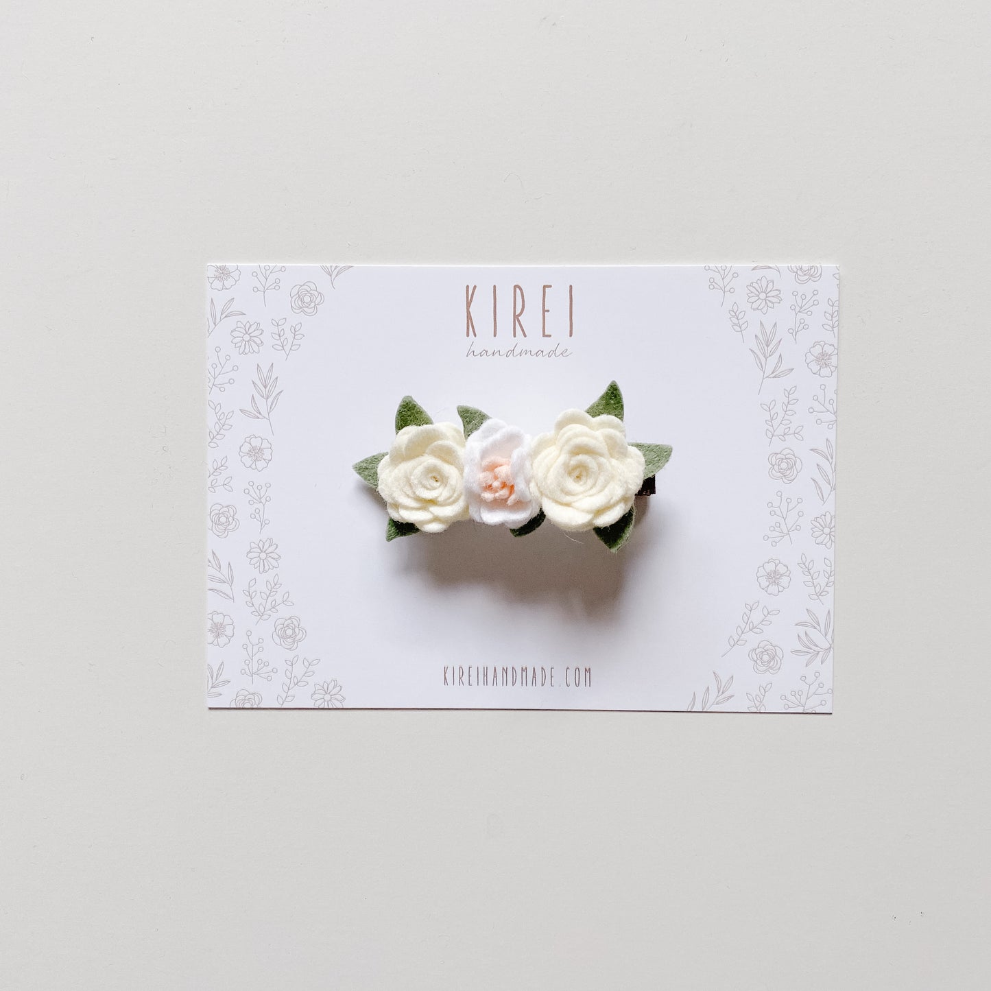 Dainty Flower Bar Clip - Classic Neutral