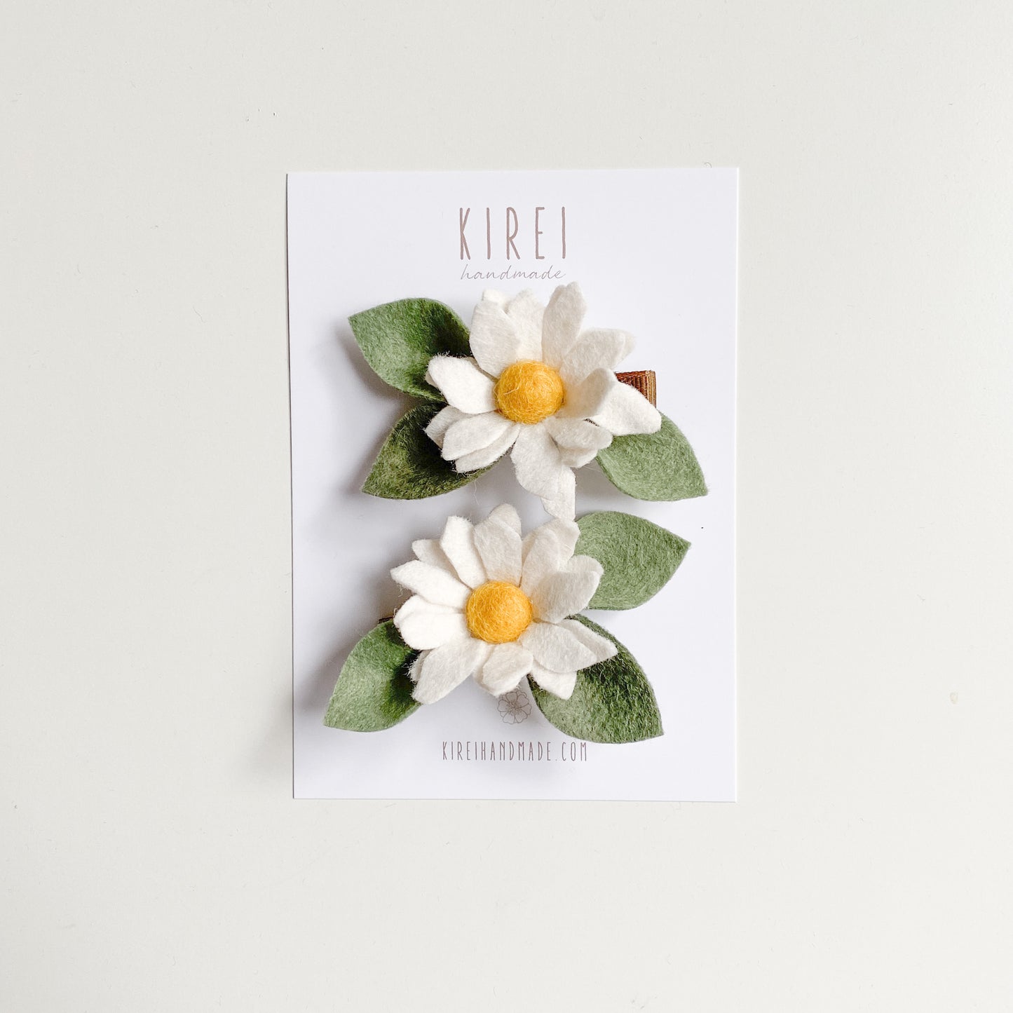 Daisy Hair Clips (set of 2) - White