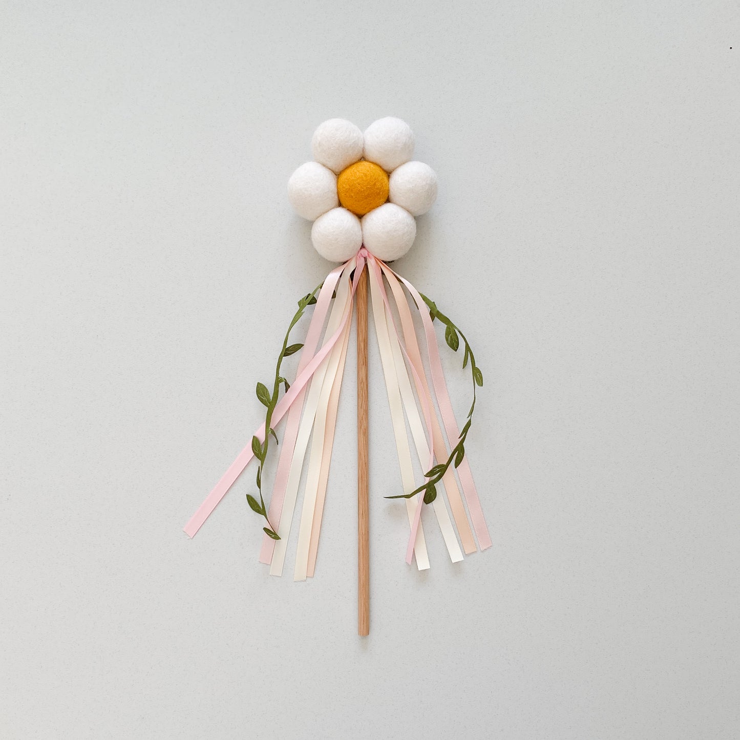 Daisy Flower Wand - White