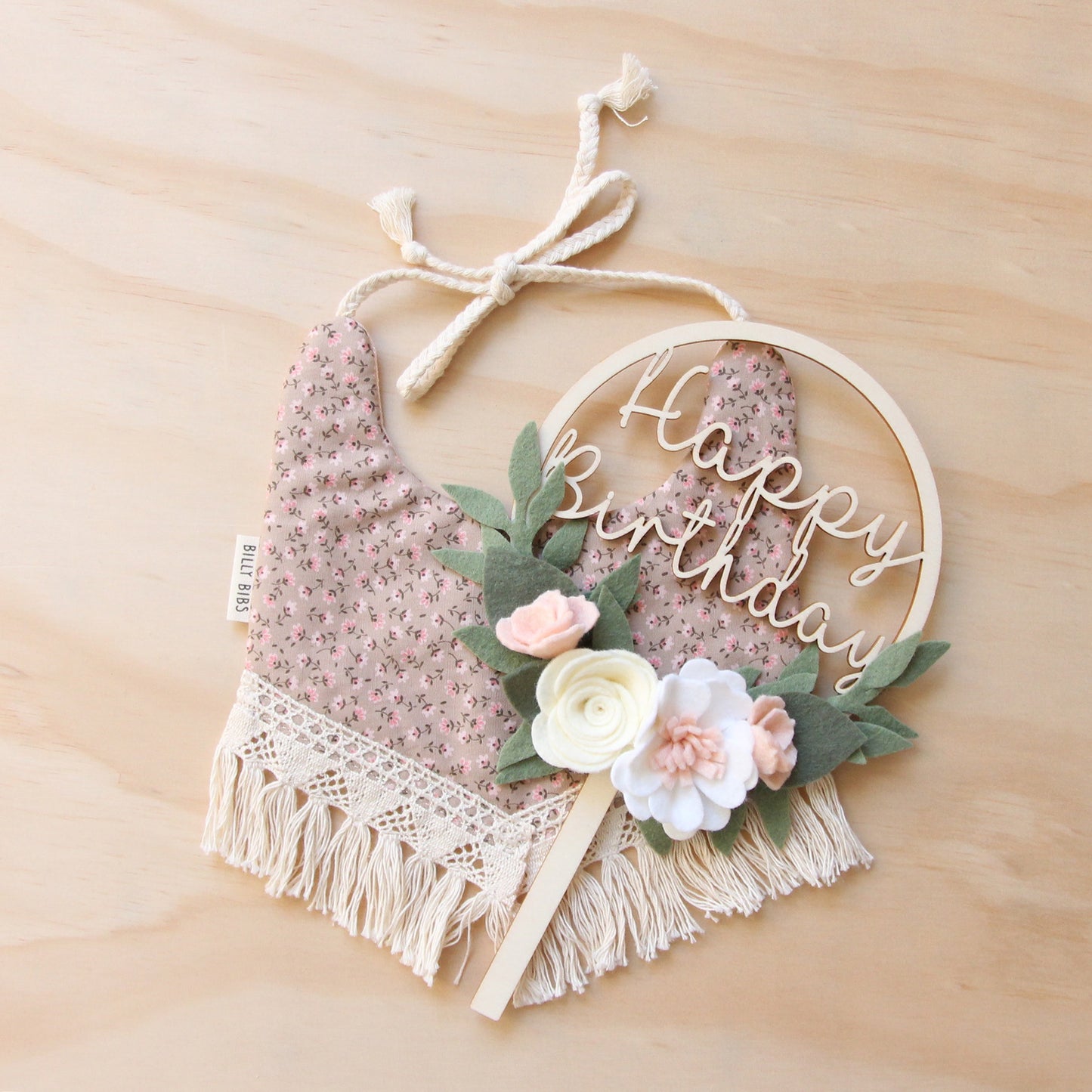 Neutral Flower Wreath Cake Topper