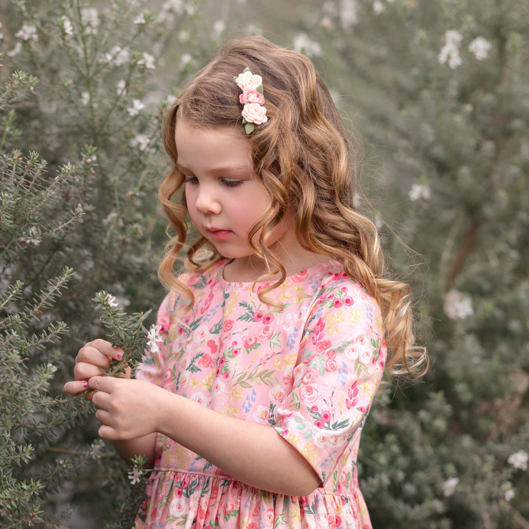 Dainty Flower Bar Clip - Classic Blush