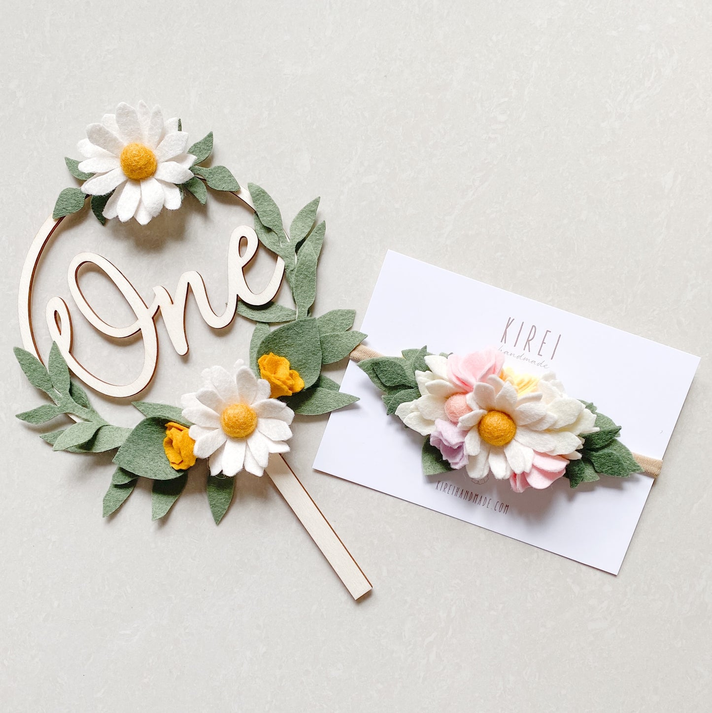 Daisy Cake Topper
