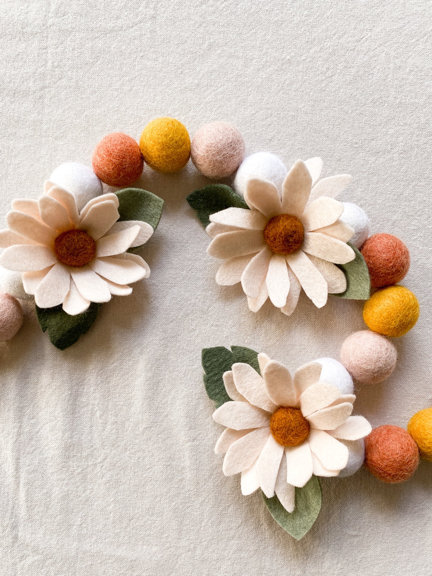 Harvest Daisy Flower Garland