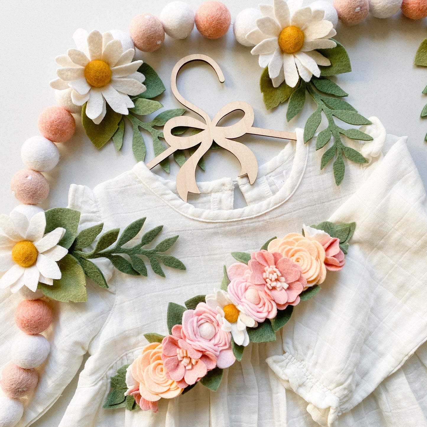 Spring Daisy Flower Garland