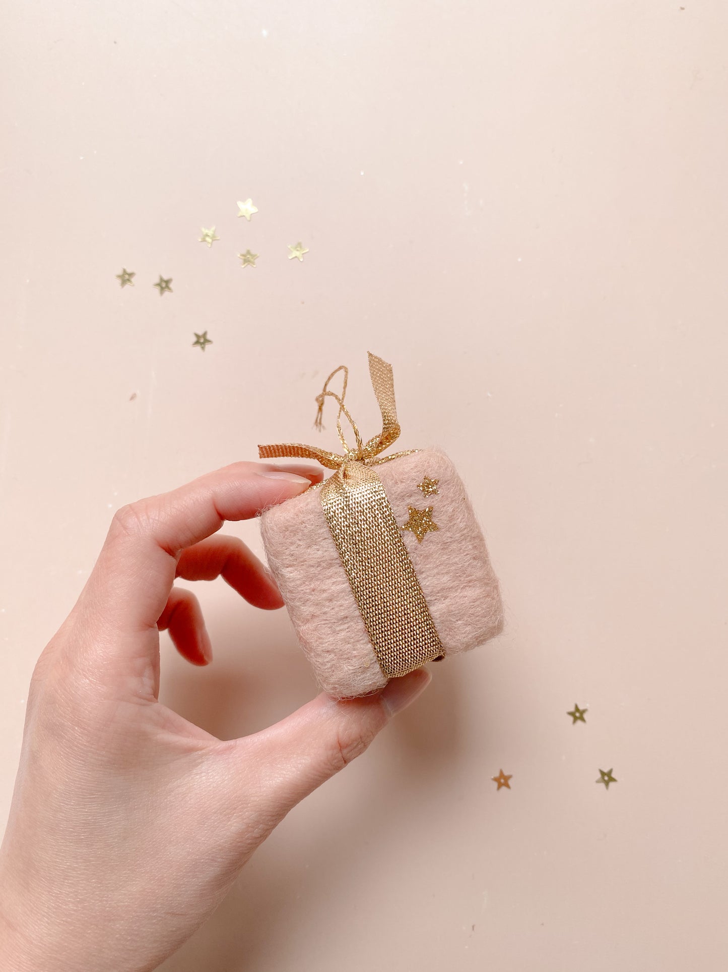 Christmas Ornament - Ballet Pink Gift Box | Personalisation