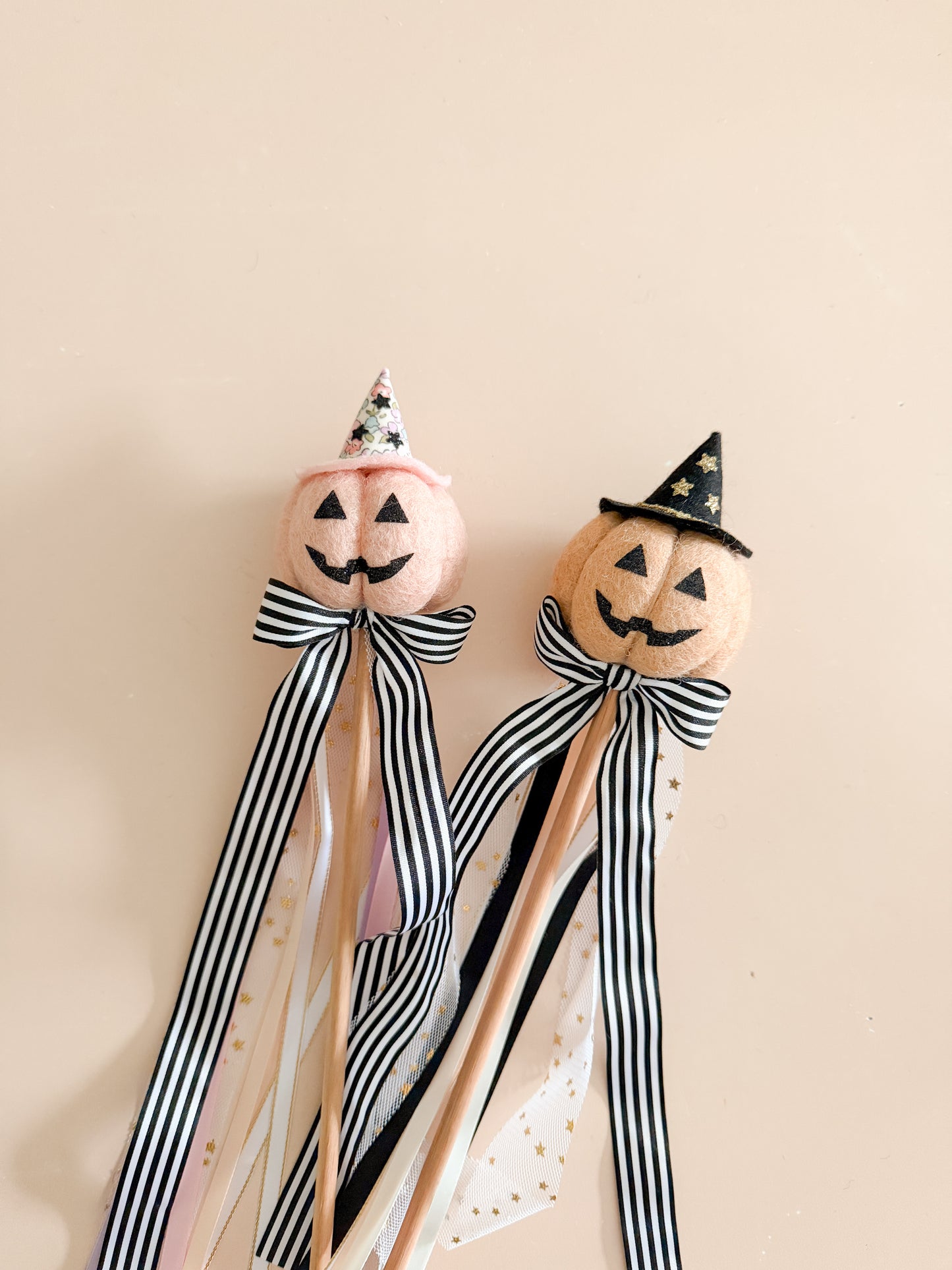 Halloween Wand - Jack O' Lantern with Witch Hat