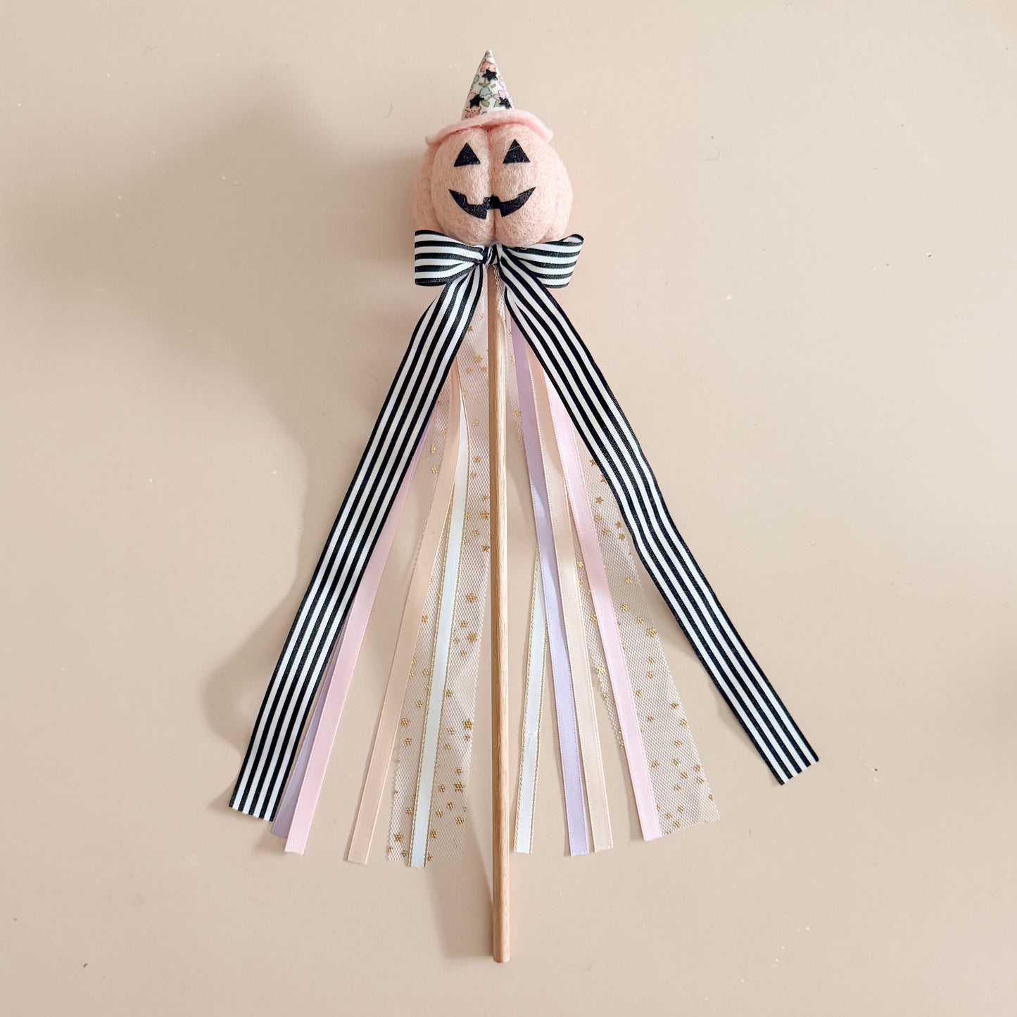 Halloween Wand - Jack O' Lantern with Witch Hat