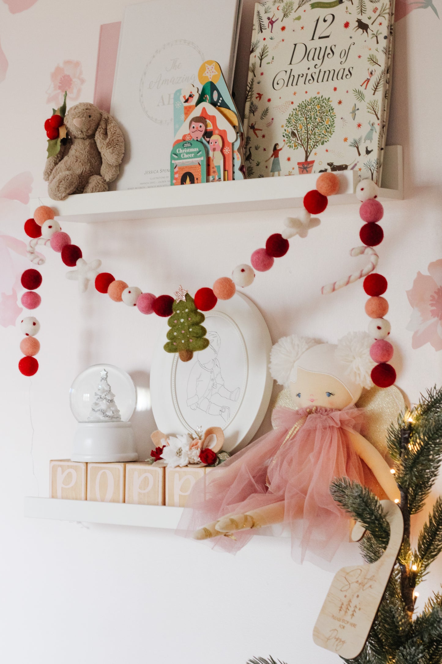 Christmas Jolly Garland - Red