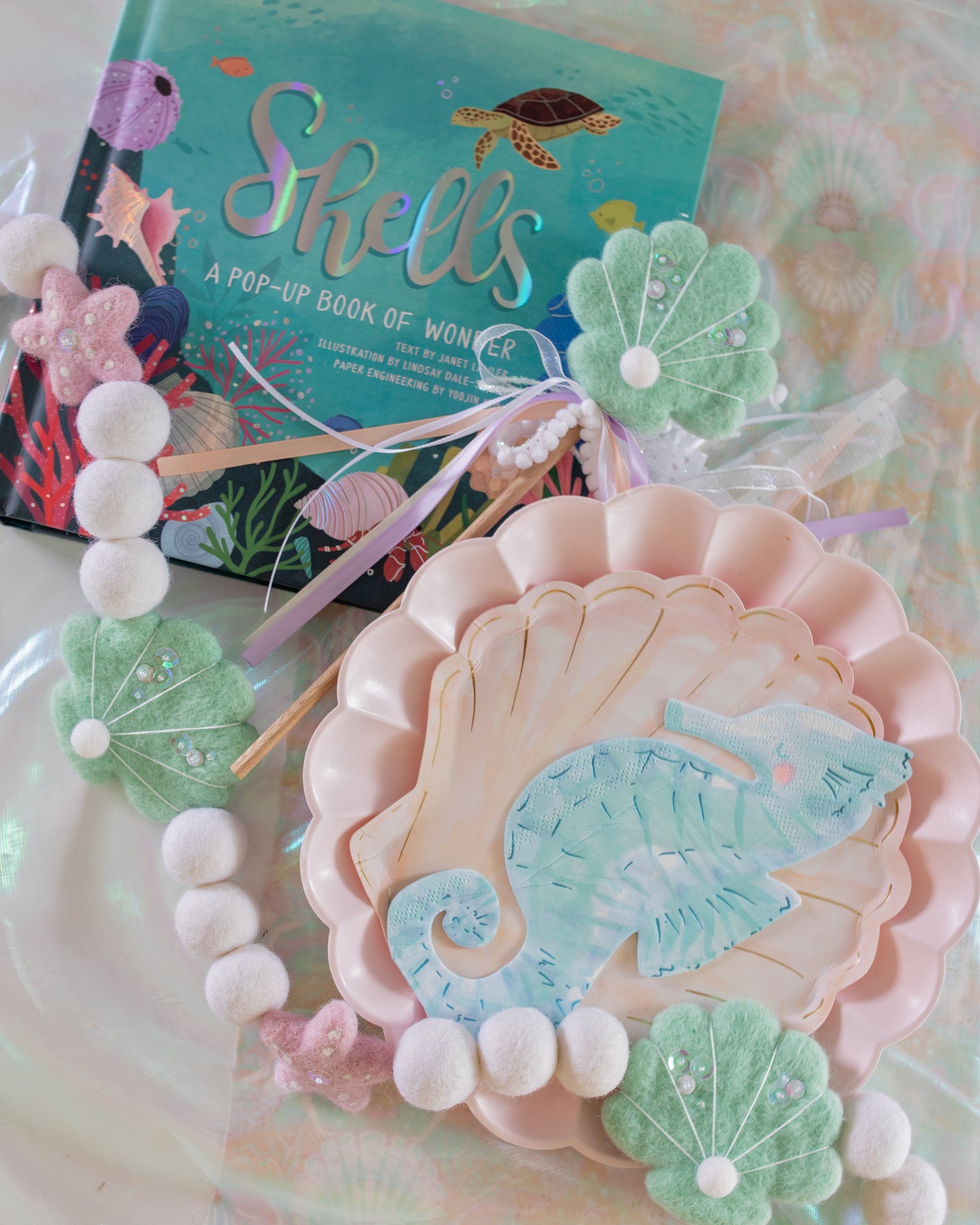 Under the Sea Garland - Seafoam Seashell